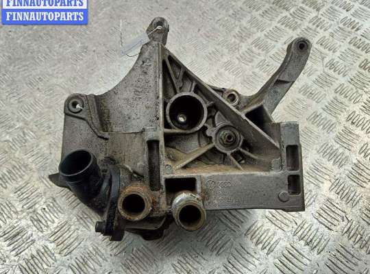 купить Кронштейн генератора на Volkswagen Passat B5