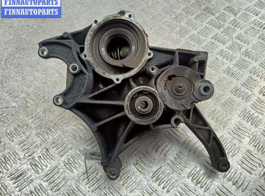 Кронштейн генератора VG2739064 на Volkswagen Passat B5