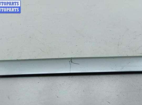 купить Молдинг двери задней правой на Audi A6 C4 (1994-1997)