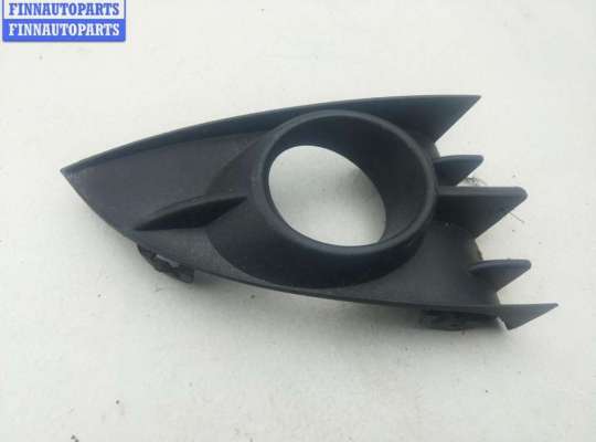 купить Рамка фары противотуманной правой на Renault Scenic II (2003-2009)