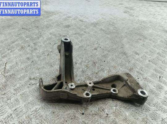 купить Рычаг подвески передний правый на Audi A3 8P (2003-2012)