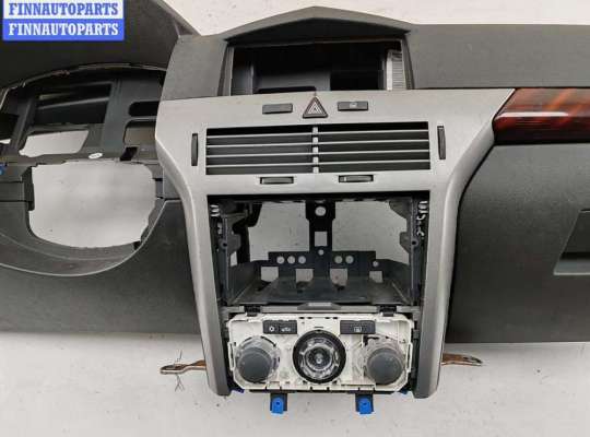 купить Панель приборная (торпедо) на Opel Astra H (2004-2009)