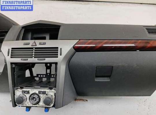 купить Панель приборная (торпедо) на Opel Astra H (2004-2009)