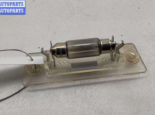 купить Подсветка номера на Volkswagen Touran