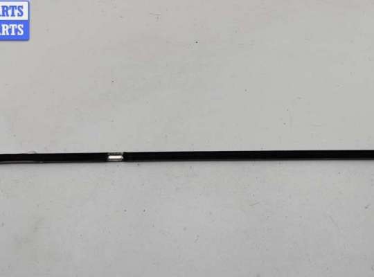 купить Молдинг стекла двери задней правой наружный на BMW 5 E39 (1995-2003)