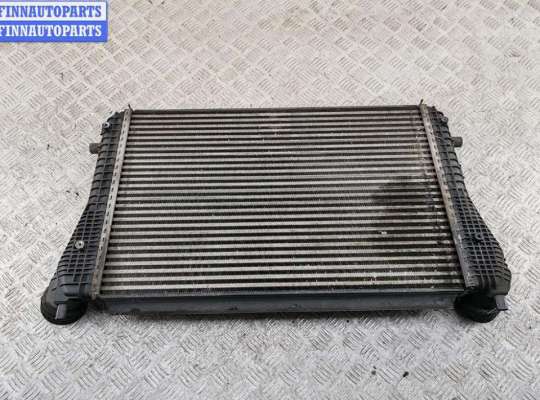 купить Радиатор интеркулера на Volkswagen Passat B6