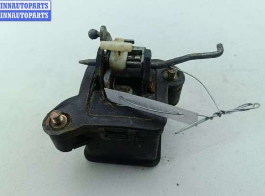 купить Кнопка открывания багажника на Volkswagen Passat B3