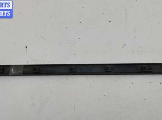 купить Молдинг двери задней правой на Renault Laguna III (2008-2015)