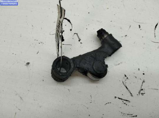 купить Коромысло клапана (рокер) на Volkswagen Passat B6