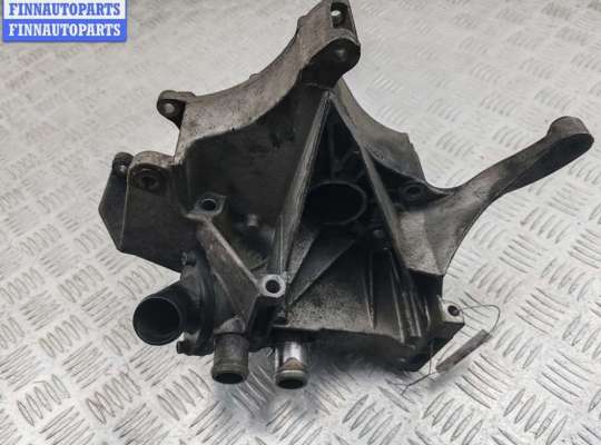 купить Кронштейн генератора на Volkswagen Passat B5