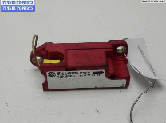 купить Датчик удара (Airbag) на Volkswagen Golf-4