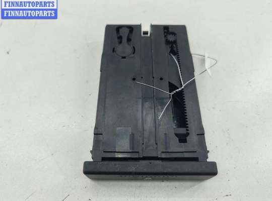 Подстаканник на Volkswagen Sharan I (7M)