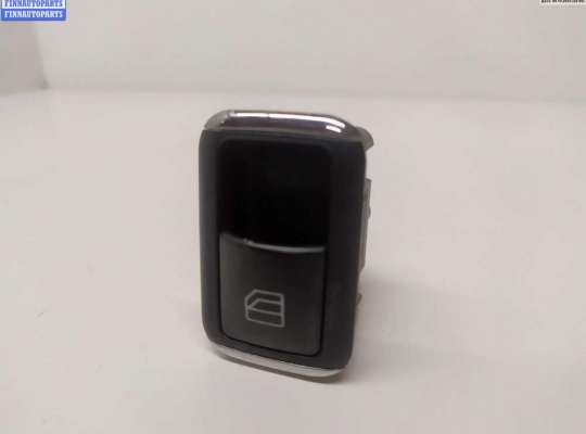 Кнопка стеклоподъемника переднего правого MB1017381 на Mercedes W204 (C)