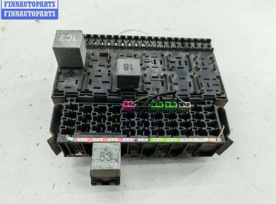 купить Блок предохранителей на Volkswagen Transporter T4