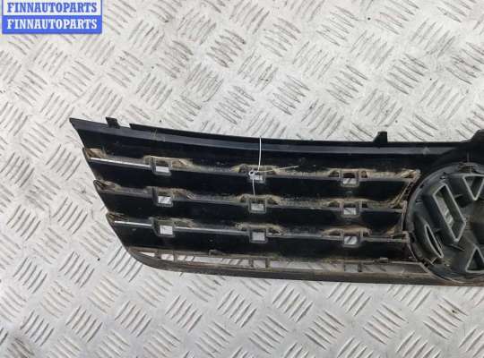 купить Решетка радиатора на Volkswagen Passat B5