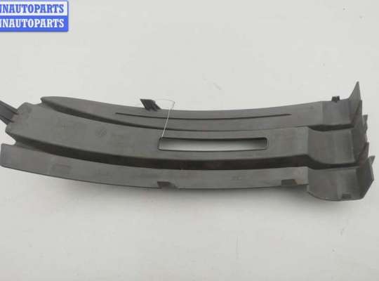 купить Решётка (заглушка) в бампер на Volkswagen Caddy (2004-2010)