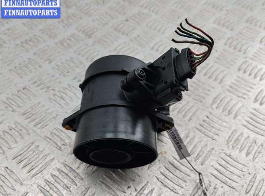 купить Расходомер (измеритель потока воздуха) на Mercedes C-Class W203 (2000-2006)