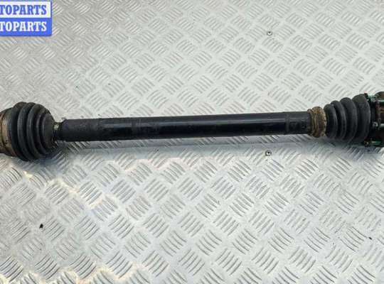 Полуось передняя правая VG2705861 на Volkswagen Golf-4