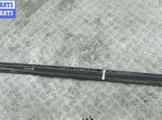 Купить Молдинг двери передней правой на Ford Galaxy (2000-2006) Молдинг двери передней правой FO2090594 на Ford Galaxy (2000-2006)