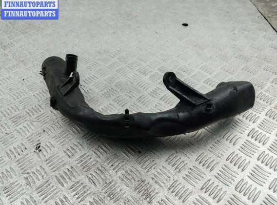 Патрубок (трубка, шланг) на Volkswagen Golf IV (1J)