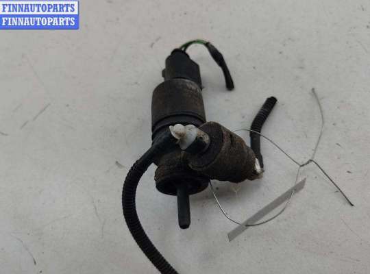 купить Насос (моторчик) омывателя стекла на Volkswagen Passat B6