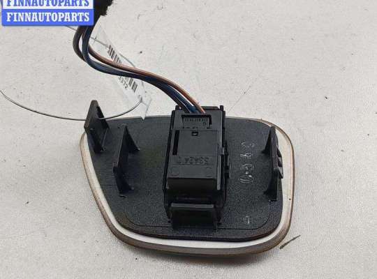 купить Кнопка стеклоподъемника заднего левого на Mercedes E-Class W210 (1995-2002)