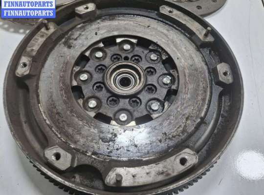 купить Маховик на Mercedes C-Class W203 (2000-2006)