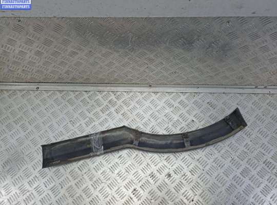 купить Накладка на арку задняя правая на Opel Zafira A (1999-2005)