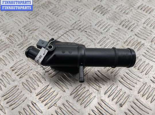 купить Фланец (тройник) системы охлаждения на Volkswagen Passat B6