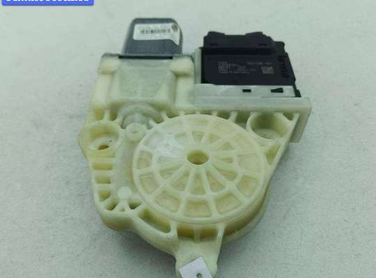 купить Моторчик стеклоподъемника задний правый на Volkswagen Passat B6