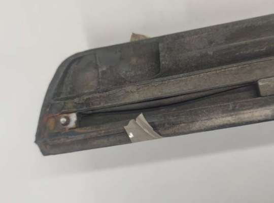 купить Молдинг двери передней левой на Audi A6 C5 (1997-2005)