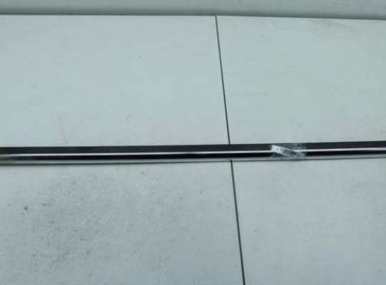 купить Молдинг стекла двери передней левой наружный на Volkswagen Passat B5+ (GP)