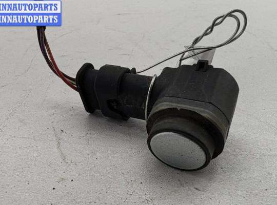 Датчик парковки (парктроник) передний VG2751485 на Volkswagen Passat B6