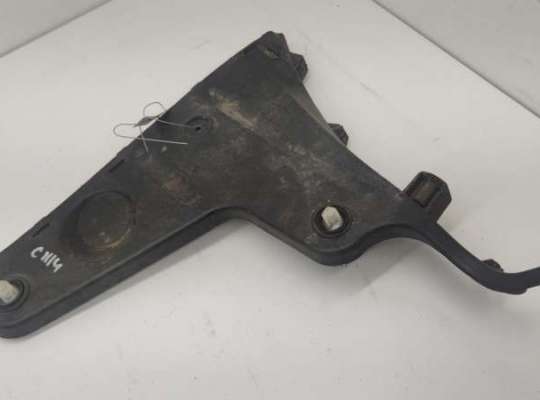 купить Кронштейн бампера заднего на Audi A4 B7 (2004-2008)