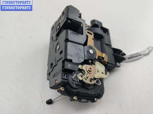 Замок двери передней правой VG2581051 на Volkswagen Bora