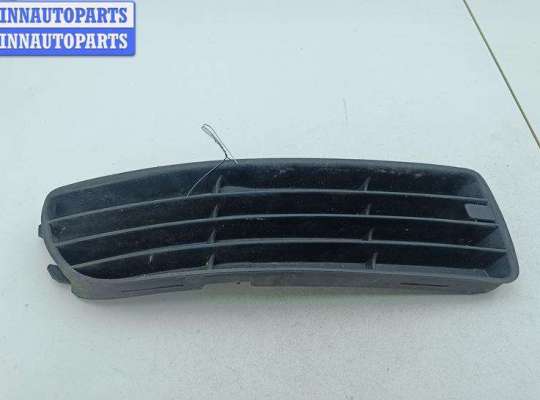 купить Решётка (заглушка) в бампер на Audi A4 B5 (1994-2001)