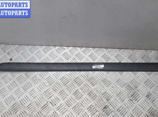 Молдинг двери задней левой VG2702419 на Volkswagen Touran