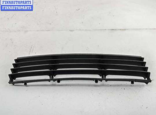 купить Решётка (заглушка) в бампер на Volkswagen Passat B5+ (GP)