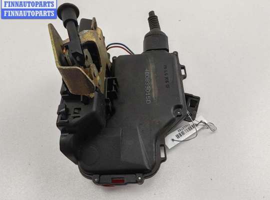 купить Замок двери задней левой на Audi A4 B6 (2001-2004)