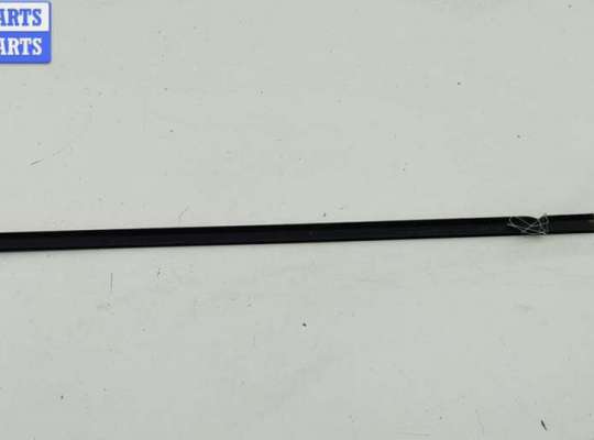 Молдинг стекла двери задней правой наружный VG2677644 на Volkswagen Sharan (1995-2000)