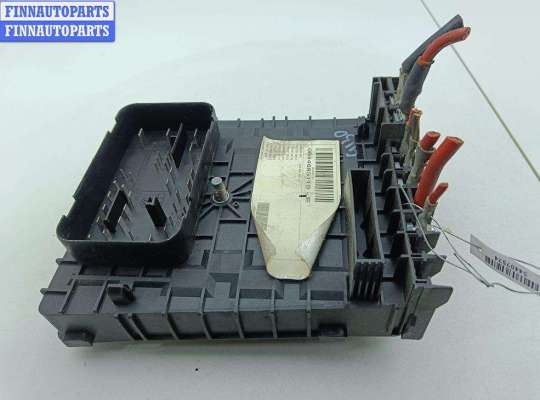 купить Блок предохранителей на Volkswagen Caddy (2004-2010)