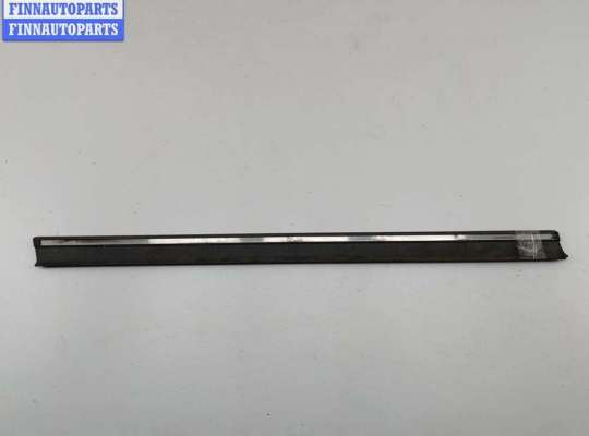 купить Молдинг двери передней правой на Mercedes W124 (1985-1995)