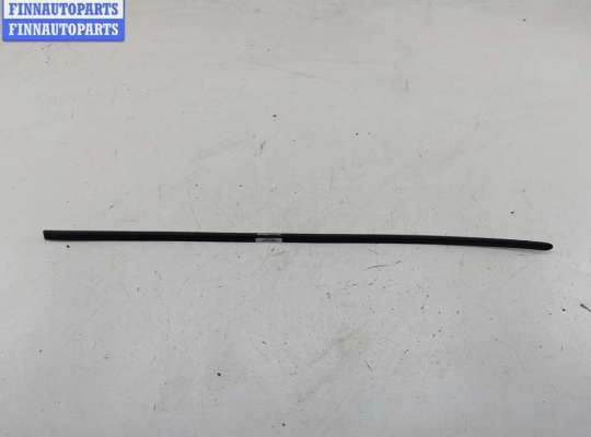 купить Молдинг двери передней правой на Volkswagen Passat B6