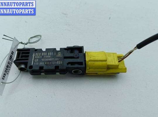 купить Датчик удара (Airbag) на Audi A4 B7 (2004-2008)