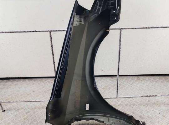 купить Крыло переднее левое на Nissan Primera P12 (2002-2008)