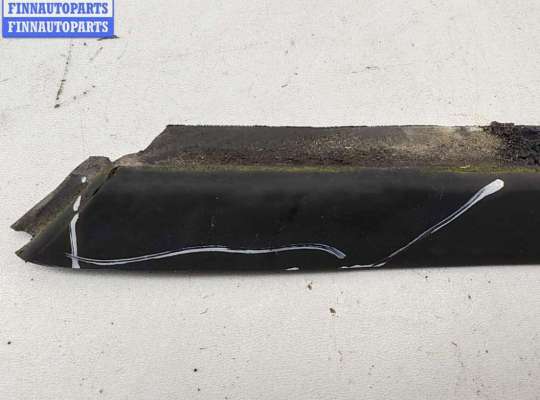 купить Молдинг стекла двери передней левой наружный на Volkswagen Passat B5