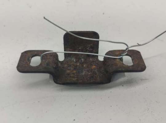 купить Кронштейн радиатора на Audi A6 C5 (1997-2005)