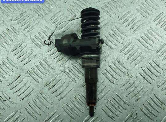 купить Форсунка топливная на Volkswagen Passat B6