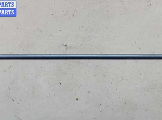 купить Молдинг двери передней правой на Ford Mondeo III (2000-2007)