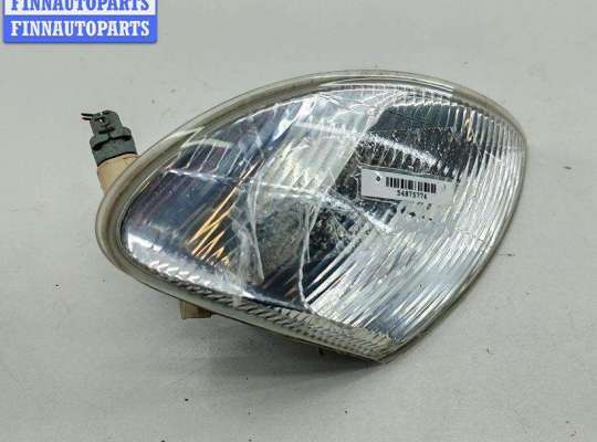 Поворотник (указатель поворота) левый RN1575054 на Renault Scenic I (1996-2003)